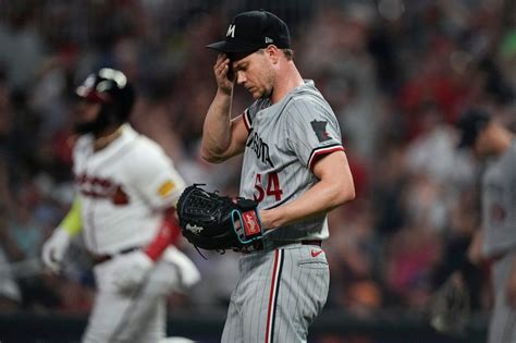 Braves break away late to send Twins to a 4-1 loss